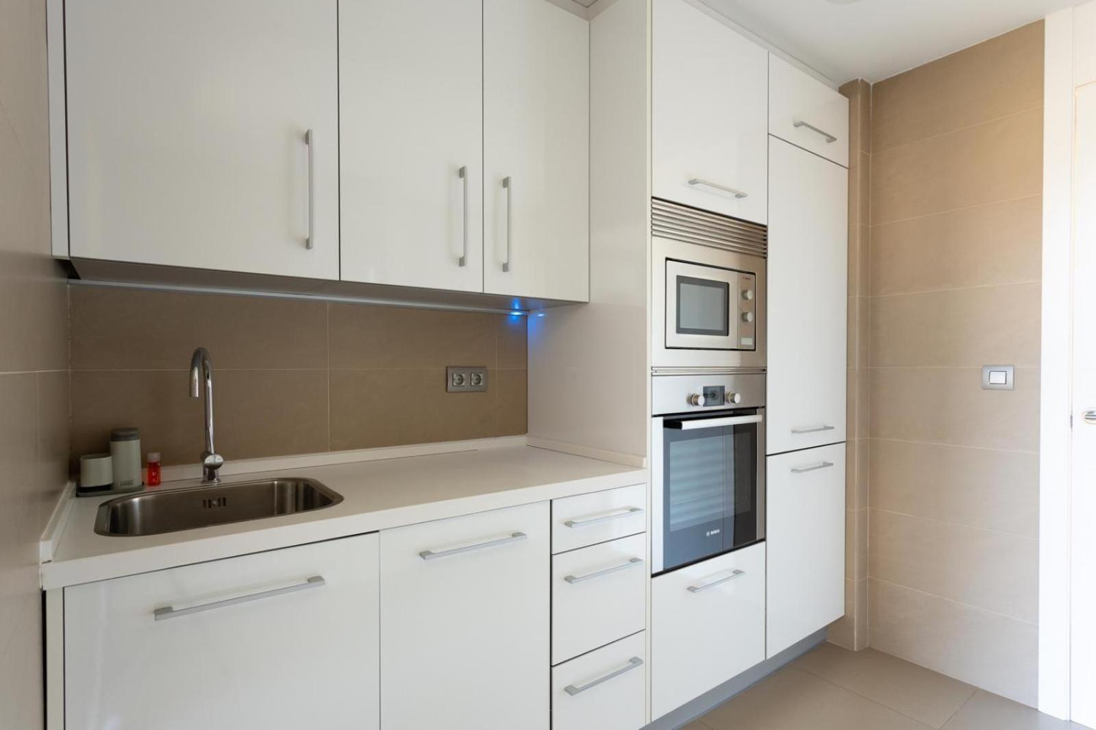 Intempo & By Leo Apartment *