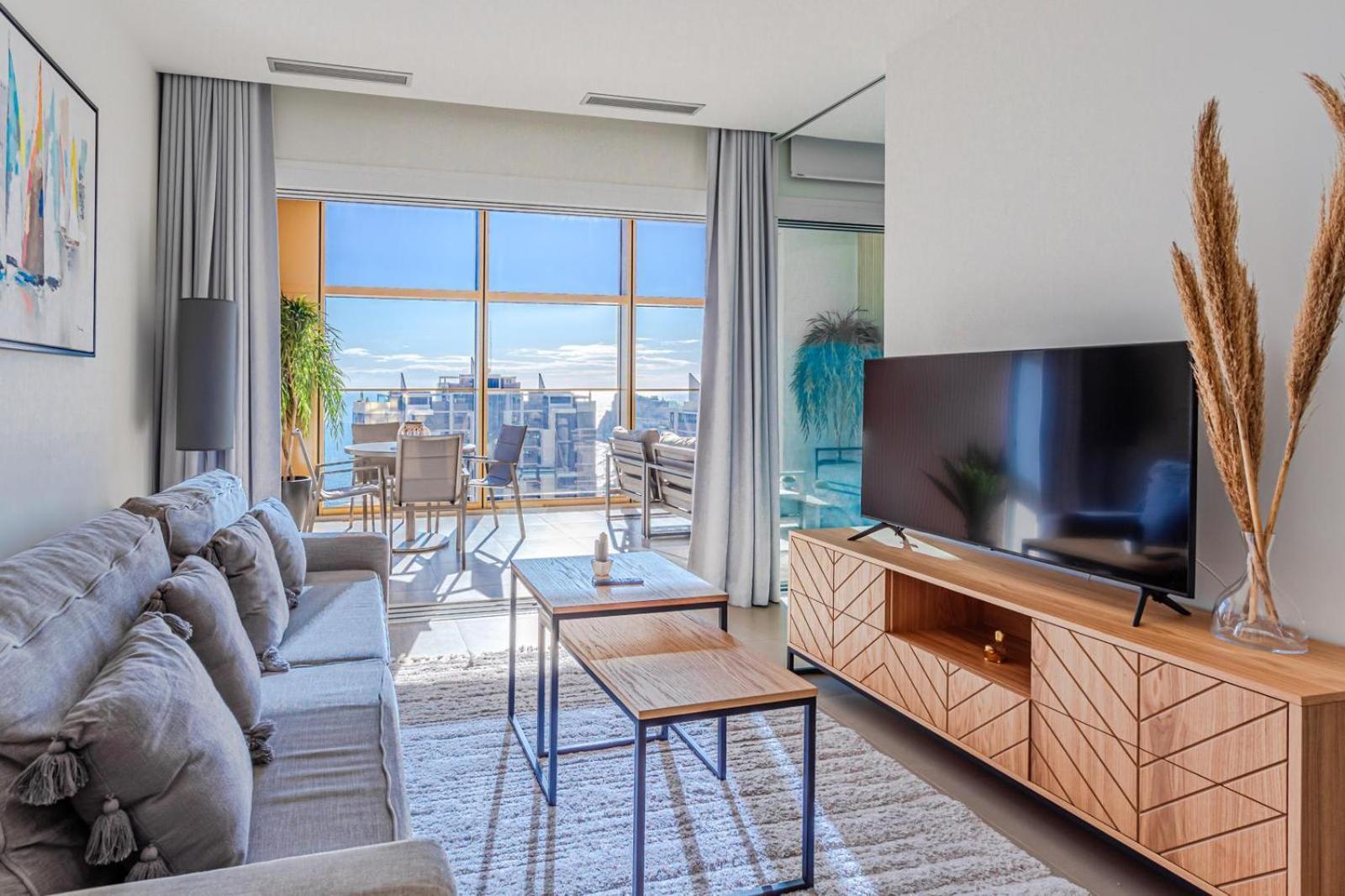 Intempo & By Leo Apartment