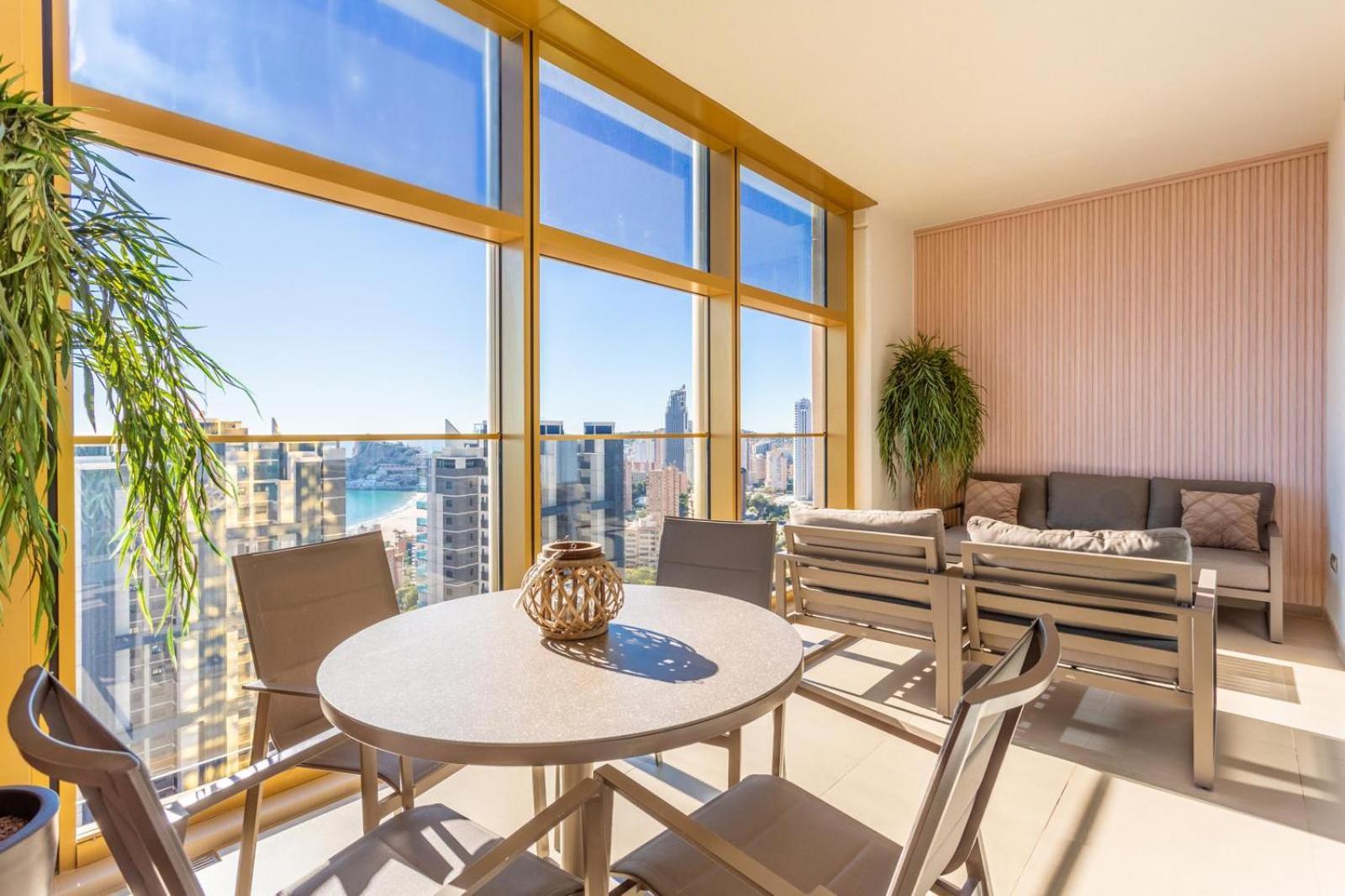 Intempo & By Leo Apartment